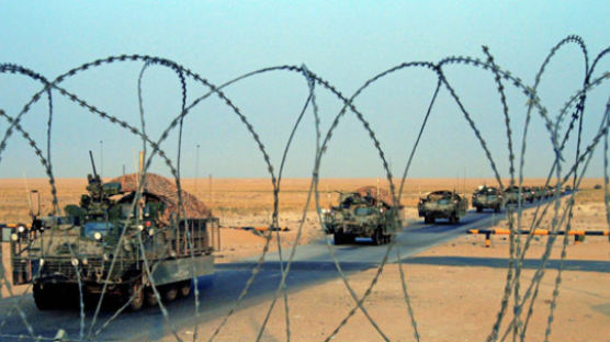 [사진] 7년 5개월 만에 … 마지막 미군 전투부대 이라크 철수