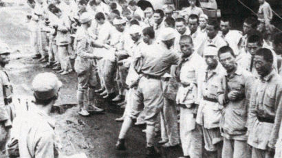 사진과 함께하는 김명호의 중국 근현대 (194) 승리에 취한 해방군