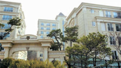 북한산 숲속 유럽풍 ‘성’… 호텔급 부대시설 갖춰