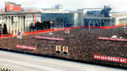 [사진] “신년 공동사설 관철” … 평양 혹한 속 10만 군중대회