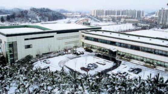 “포스코교육재단서 배우자” 교직원 스카우트 바람 분다