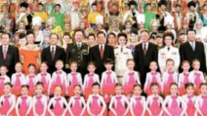 [사진] 중국 공산당 서열 1~9위 한자리에