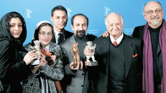 이란 영화 3관왕 … 중동 민주화 바람 탔나