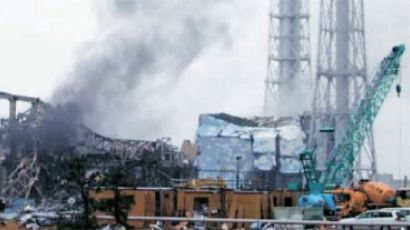 [사진] 원전 3호기 또 연기 … 일본 정부, 1~6호기 모두 폐쇄 검토
