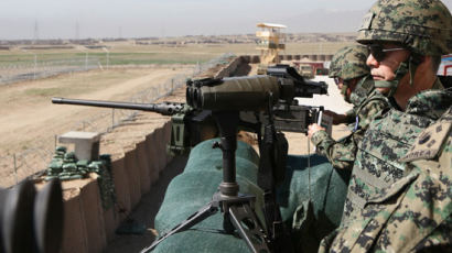 [사진] 한민구 합참의장, 아프간 파병부대 초소 현장 점검