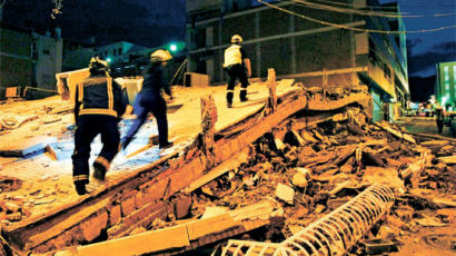 [사진] 스페인 고도 로르카에 지진 … 최소 10명 숨져