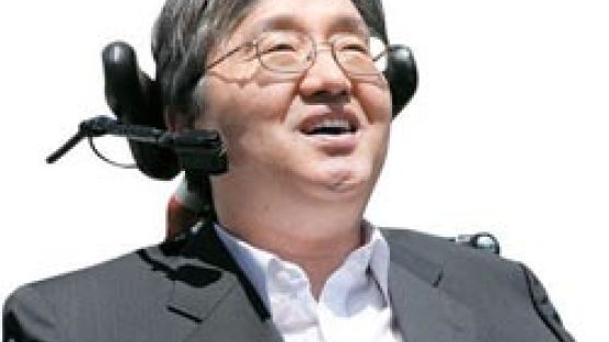 ‘한국의 호킹’ 이상묵 교수, 30억 배상 받는다