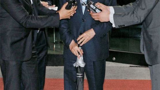 “김종창, 증권사 사외이사에 친구 앉혔다”