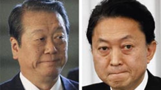 간 총리 불신임 ‘거사 실패’…역풍 맞은 오자와·하토야마