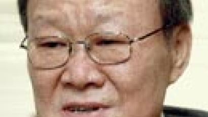 [브리핑] 천신일 회장, 1심서 징역 2년6월 실형