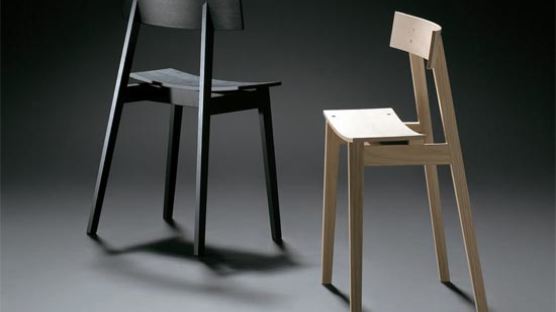 35세 정우진의 ‘반쪽 의자’…디자인 거장들이 반했다
