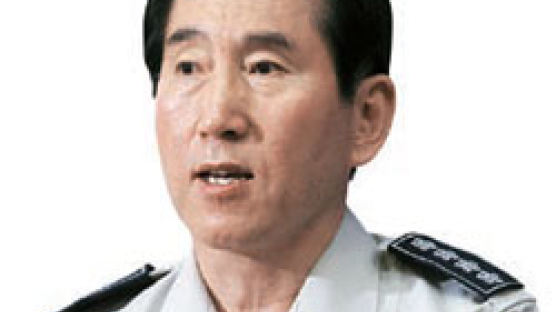 “강남 지역 근무하는 일부 경찰관 … 명절 때 수천만원씩 받았다더라”