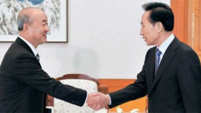 중국과 통하는 류우익 … “북한도 대화되는 상대로 봐”