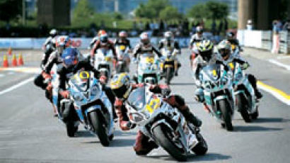 [오토 프라자] ‘2011 코리아 스쿠터 레이스 챔피언십(KSRC·사진)’ 3회전 개최 外
