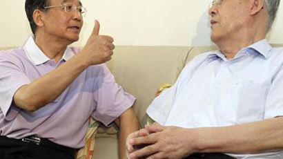원자바오, 중국 원로 과학자 3명 문안 간 까닭은 …