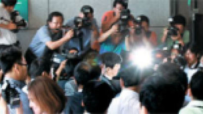검찰 “거짓말한 곽노현 측근들 … 후보자매수죄 공범 처벌”