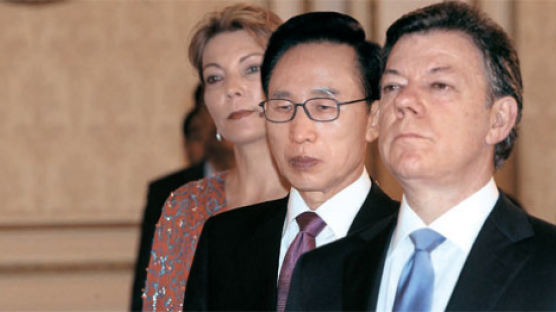 [사진] 콜롬비아 대통령 만난 MB