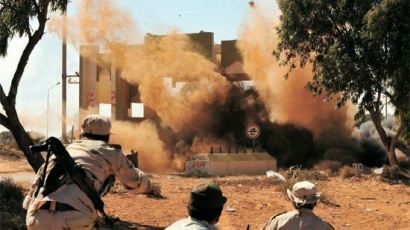 [사진] “카다피 고향 시르테 최후의 일격 준비”