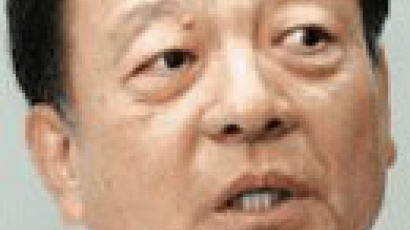 외국 계속 살아 세금 못 내겠다더니 … 선박왕 권혁, 2006년에 홍콩서 딱 이틀 살았다