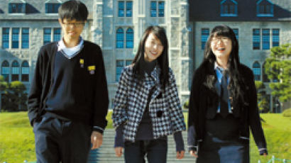 “성북구 고교생들 우리가 돕겠다” 고려대 정경대생들의 공부 나눔 