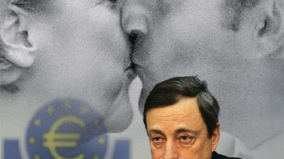 유럽 국채 ‘본드런’… 드라기 ECB 총재‘악마와키스’ 감행할까