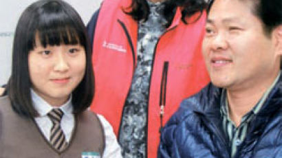 장애 홀어머니 둔 동두천 박소현양 “이웃 도움으로 연세대 학생 됐어요”