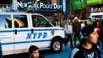 [사진]비상근무 중인 뉴욕경찰