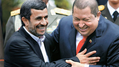 [사진] 미국과 갈등 중인 이란 대통령, 차베스 찾아가 “형제여” 
