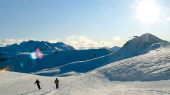 한 해 200만명이 찾는 세계 최고의 스키장, 캐나다 휘슬러 리조트