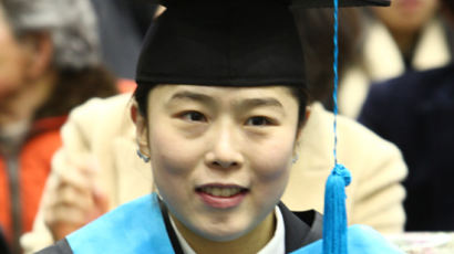 [사진] 석사 학위 받은 복서 김주희