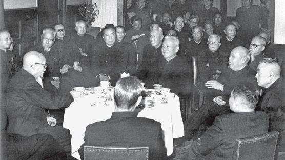사진과 함께하는 김명호의 중국 근현대 (258) 류샤오치