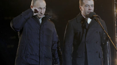 [사진] 3선 성공한 푸틴의 뜨거운 눈물