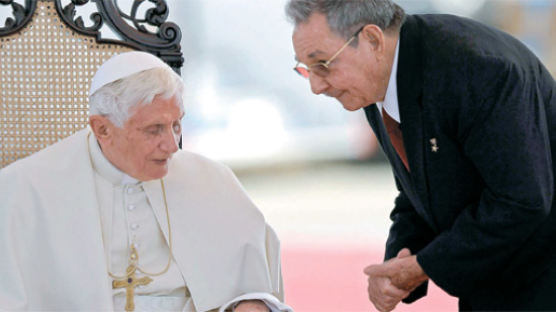 산티아고서 미사 집전한 교황 ‘새롭고 열린 쿠바’ 촉구