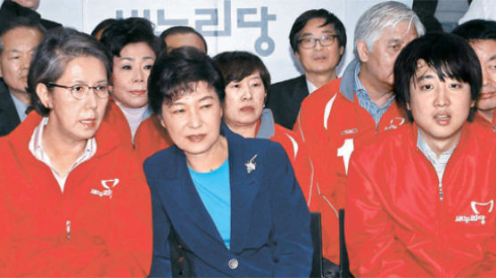 박근혜는 거대 야당 견제론으로 보수 결집 성공