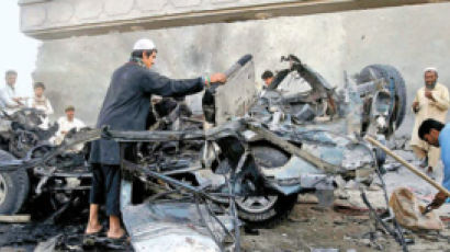 탈레반, 카불서 17시간 동시다발 테러