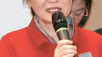 박근혜, 1인 독재 비판에 “정쟁 안 돼” 반박