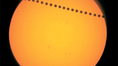 [사진] 태양에 찍힌 비너스의 발자국