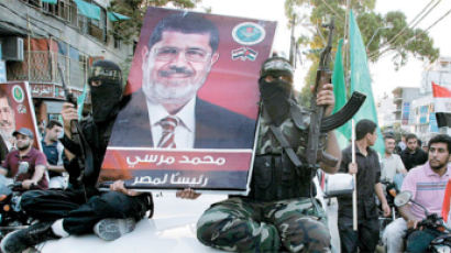 이란·하마스 “이집트 이슬람 깨어났다”