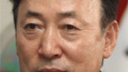 '성추문 유포' MB 전 대변인, 홍콩서 사망