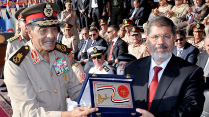[사진] 이집트 권력 넘겨받은 무르시