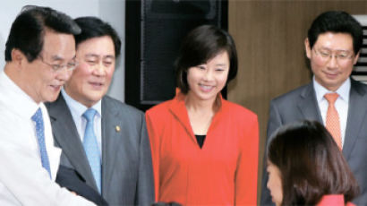 박근혜 캠프, 경선보다 본선 … 야당 네거티브 대응 초점