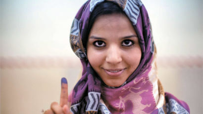 [사진] 리비아의 미소 … 60년 만의 자유선거