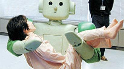 일본 간병 로봇, 공적보험 대상 된다