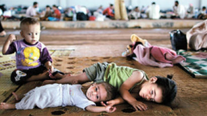 [사진] 난민 캠프의 시리아 어린이들