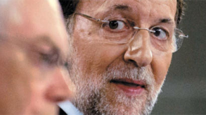 [사진] 카탈루냐 구제금융 요청 다급해진 스페인 총리 