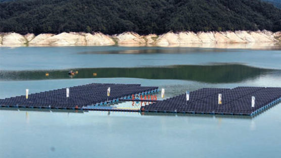 한국수자원공사, 바다·호수 위 태양광 발전소 … 220만 명이 1년 쓸 전기 만든다