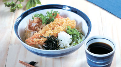 직화구이 고기의 그윽한 향, 한국인 입에 맞춘 일본식 덮밥