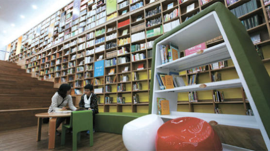 도서관은 지식의 반상회장… 사람이 모이고, 문화를 나누고