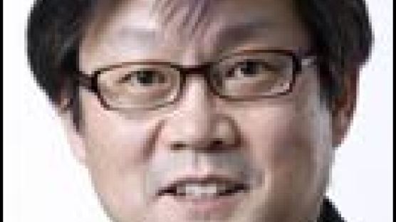 [취재일기] 불륜 스캔들의 포로가 된 한국 외교