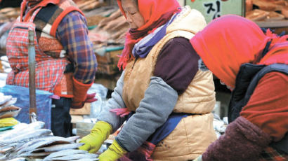[사진] 중무장한 칠성시장 상인들
